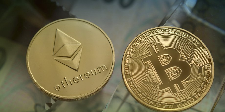 Ethereum, Bitcoin