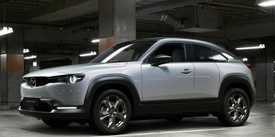 Mazda MX-30, кросовер Mazda, електромобіль Mazda