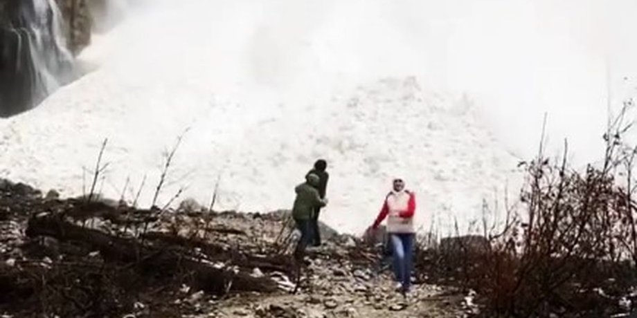 Россия, водопад, лавина, сход, туристы,