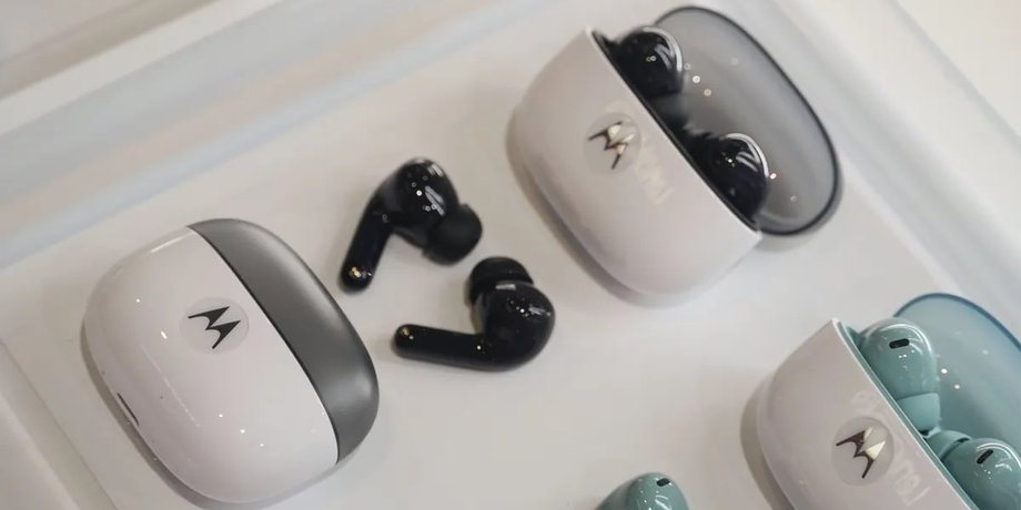 Motorola Moto Buds 2