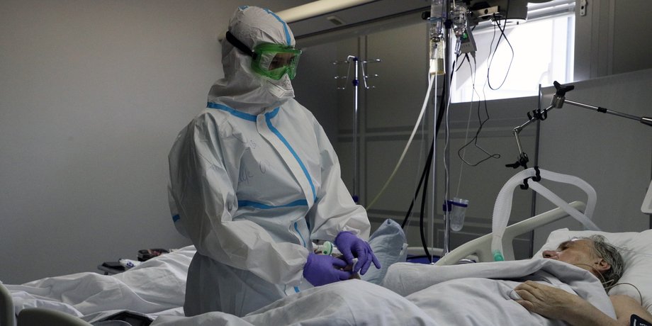 В шести областях угрожающая ситуация с койками и смертностью от COVID-19