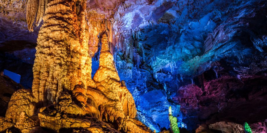 пещера Шеннон, минеральные отложения,  сталагмиты, фото