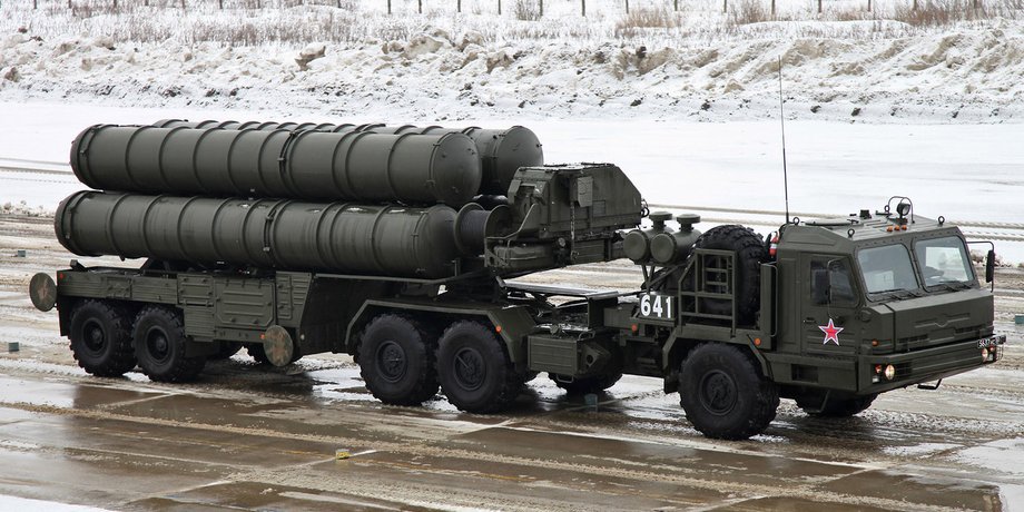 ЗРК С-400 ВС РФ во время парада