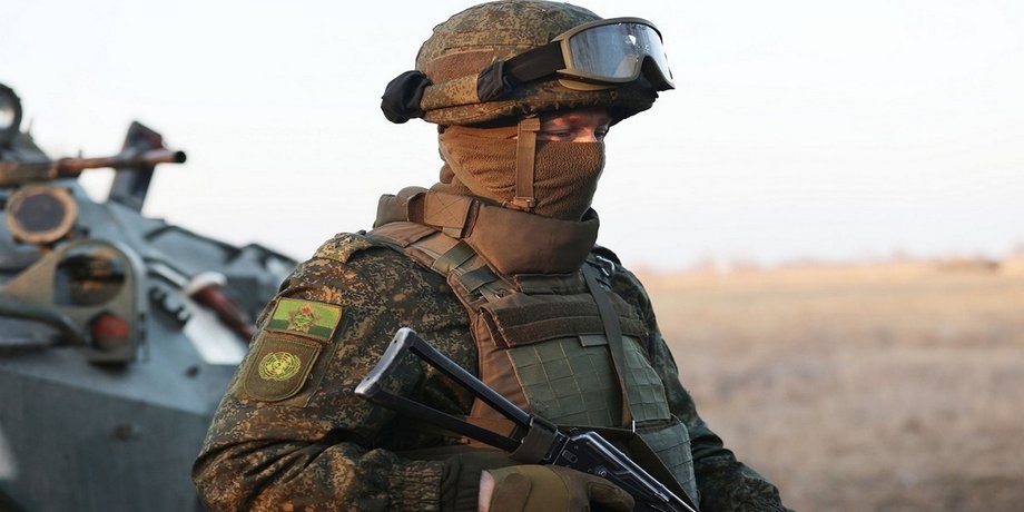 військовий, білоруський військовий, чоловік, автомат