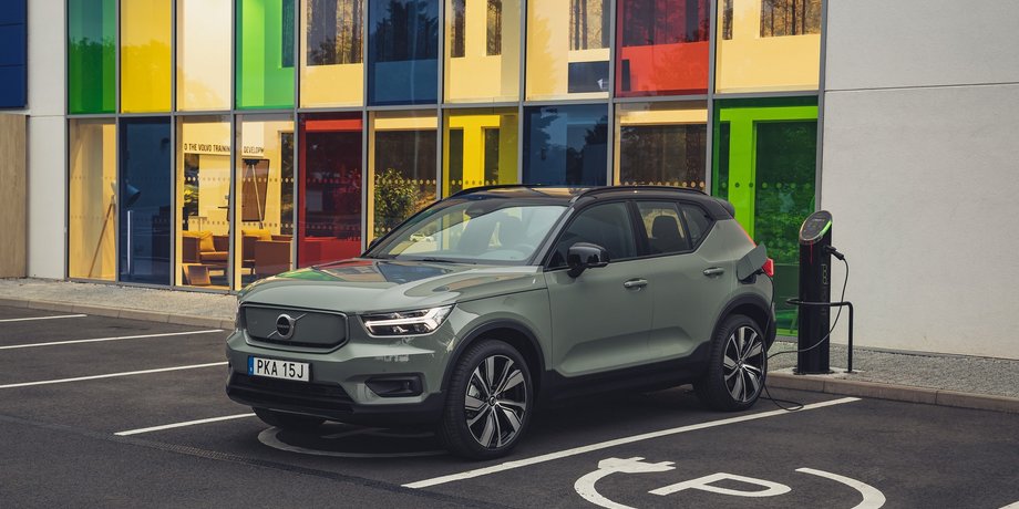 Volvo XC40 Recharge ціна