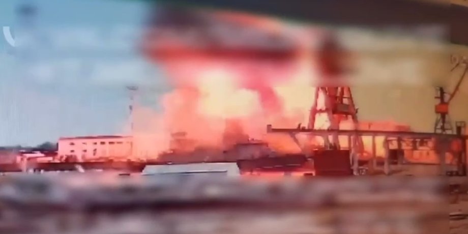 Аскольд, российский корабль, уничтожение, взрыв, момент удара