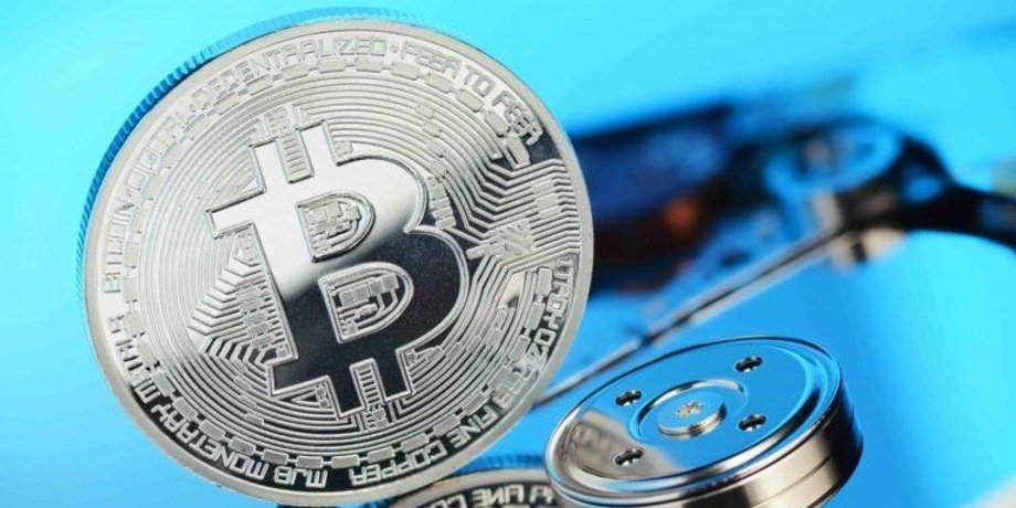 Биткоин