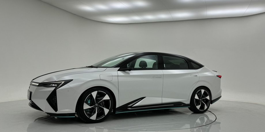 Honda Lingxi L, Honda Lingxi, Dongfeng Honda, електромобіль Honda