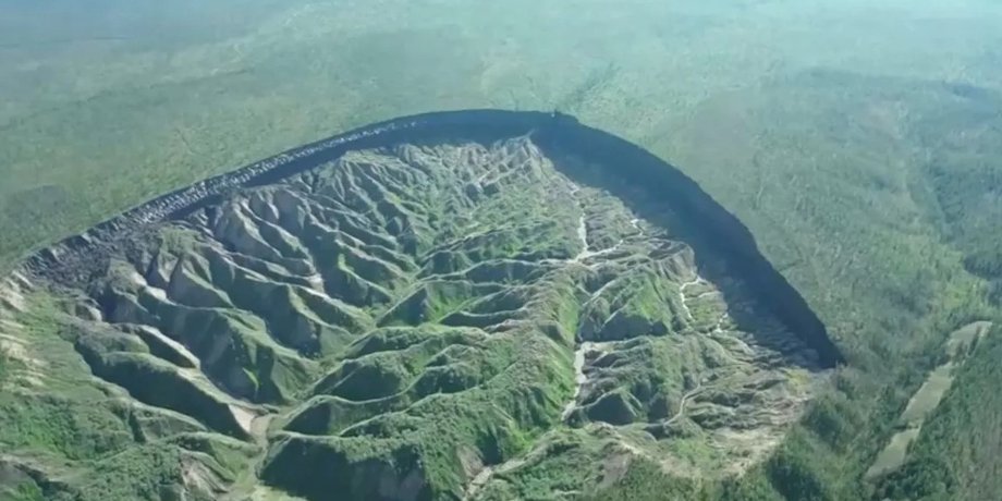 кратер в сибири, врата ада в сибири, разлом в сибири