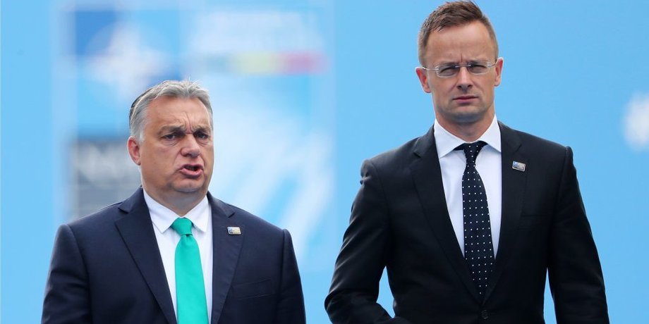 Віктор Орбан та Петер Сійярто, Орбан Сійярто