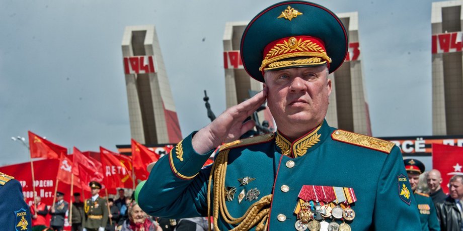 Андрій Гурульов, депутат Гурульов, офіцер Гурульов