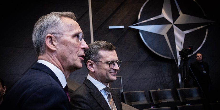 Єнс Столтенберг, глава МЗС України, Дмитро Кулеба
