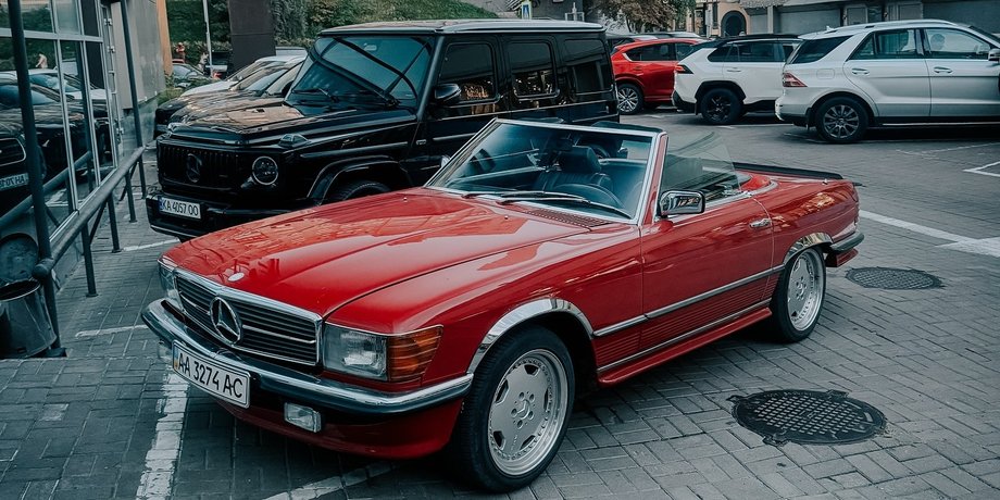 Mercedes SL R107