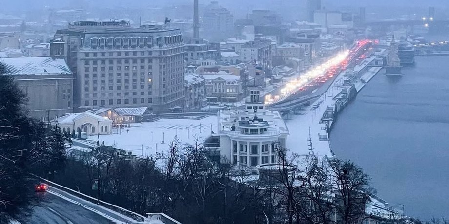 подол в снігу