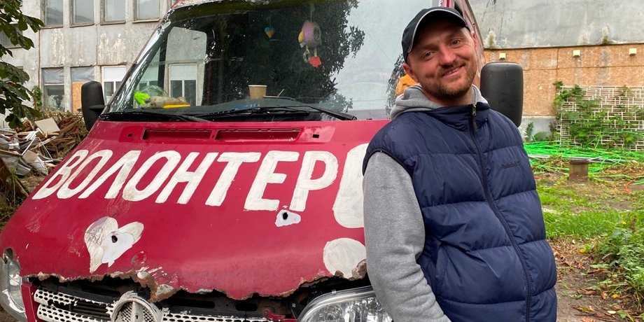 Волонтер Михайло Пуришев