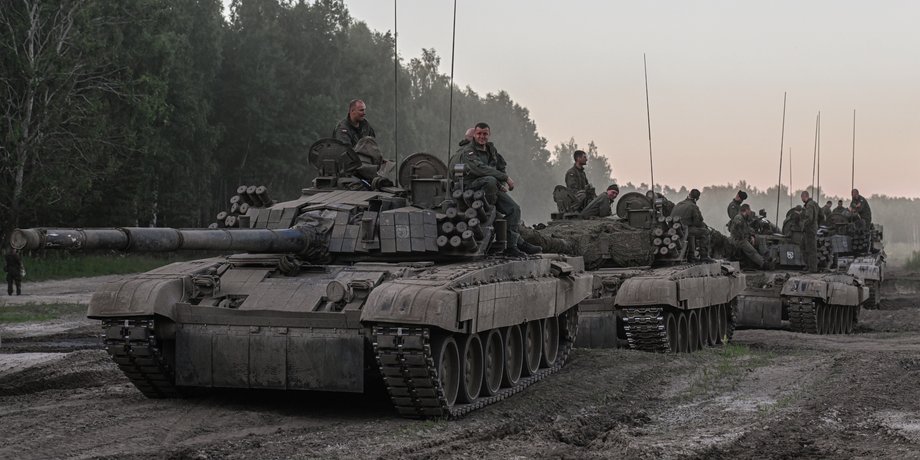 войска НАТО, силы НАТО, западные войска, солдаты НАТО, танки НАТО, танки, война
