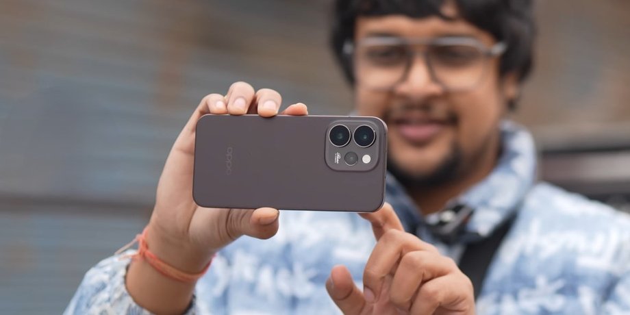 Смартфон Oppo Reno 15 Pro Mini