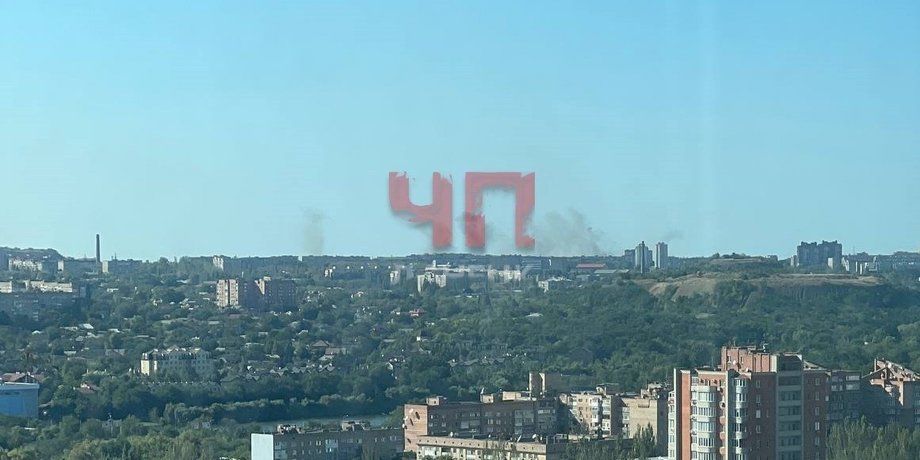 новости донецка, взрывы, железнодорожный вокзал, атака, пожар
