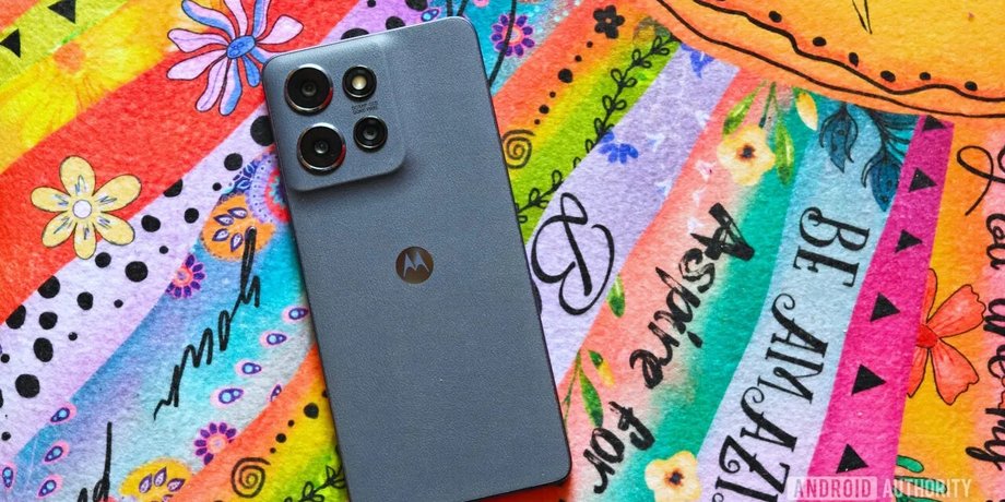 Смартфон Moto G17