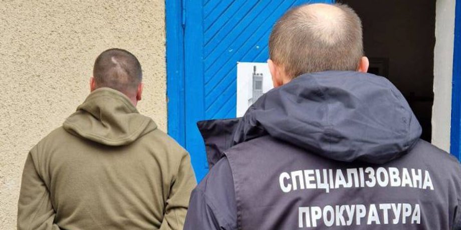 Командир роты требовал из солдат взятки за отпуска