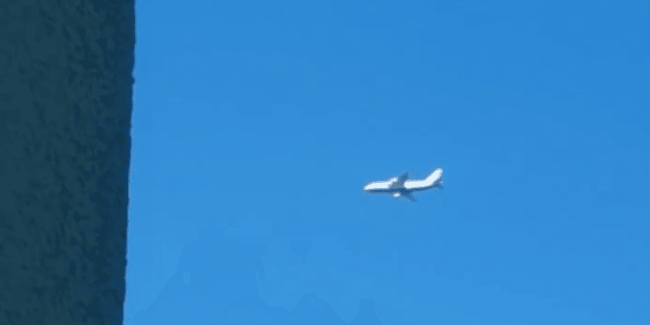 грузовой самолет над Киевом Ан-124 Руслан Ан-124 над Киевом