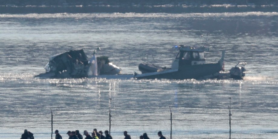 Авиакатастрофа в США, Авиакатастрофа в Вашингтоне, падение самолета США, падение самолета 30 января, самолет врезался в вертолет