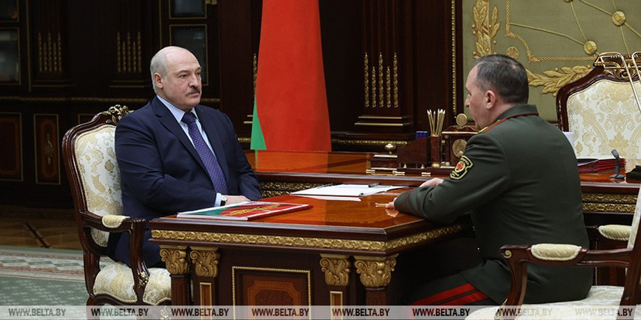 Александр Лукашенко, министр обороны Беларуси