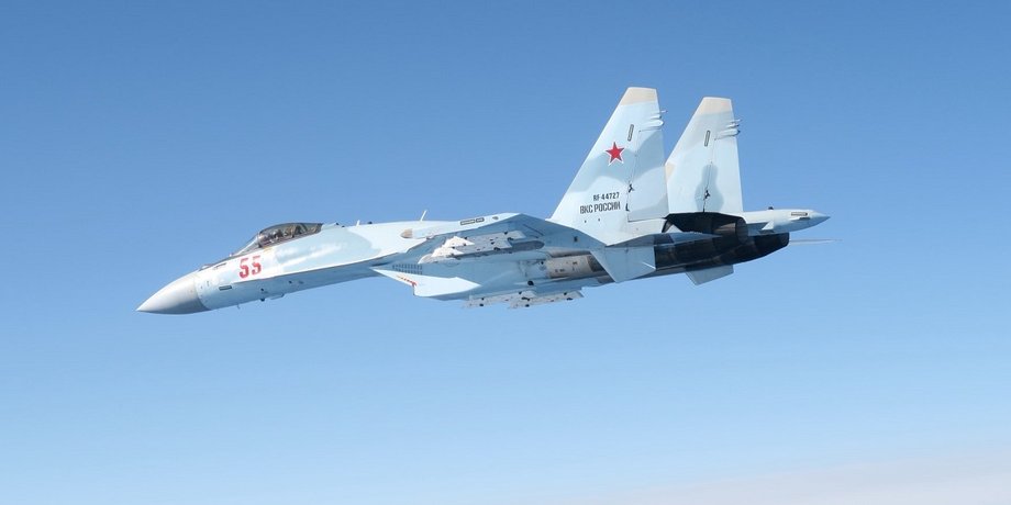 Російські винищувачі Су-30