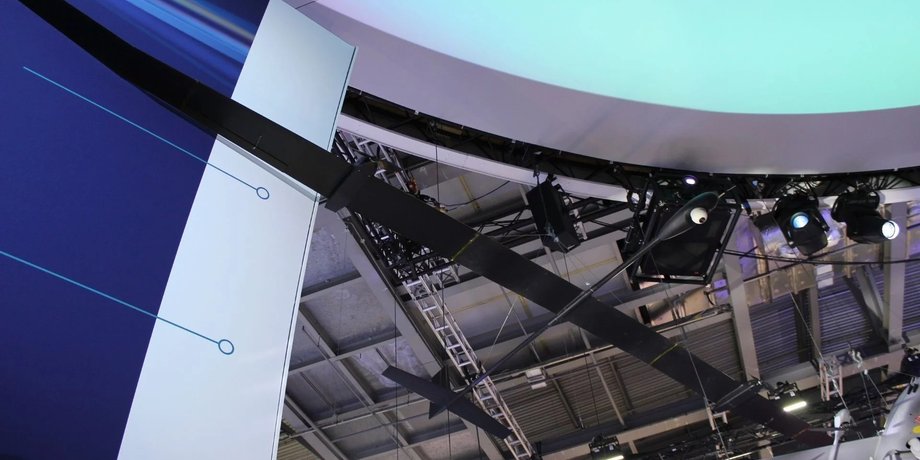 Дрон PHASA-35 на выставке DSEI 2025