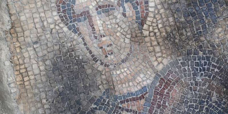синагога, мозаичное панно, раскопки, мозаика, римская эпоха, библейские сцены, исторические открытия, история, религиоведение, археология, Библия, исследования, сцены