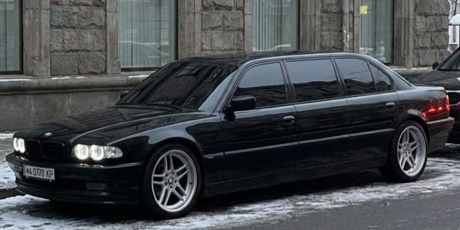 лімузин bmw 7
