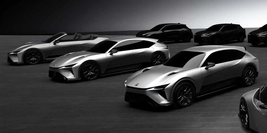 електромобілі Toyota, електромобілі Toyota, кросовери Toyota