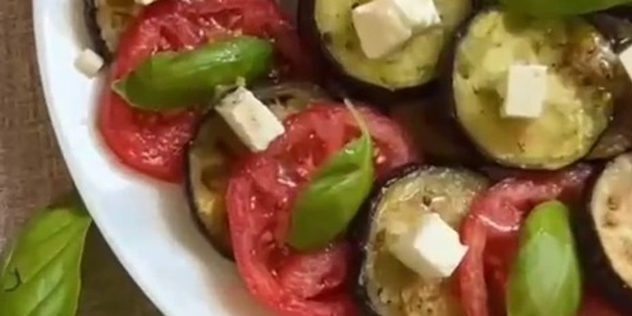 салат с баклажанами и сыром