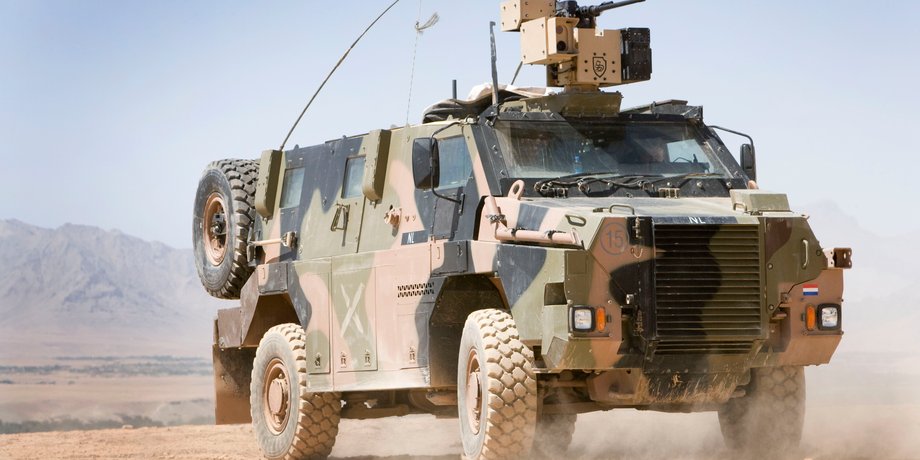 Австралійський бронетранспортер Bushmaster, постачання зброї