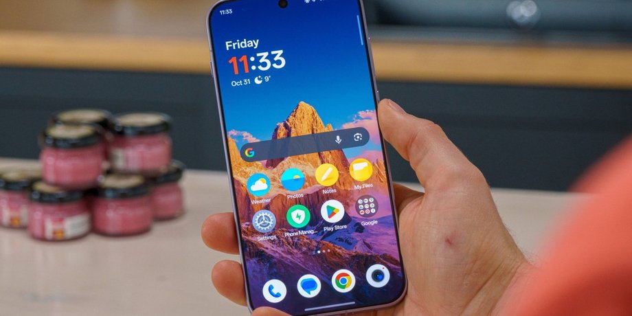 OnePlus 15 телефон