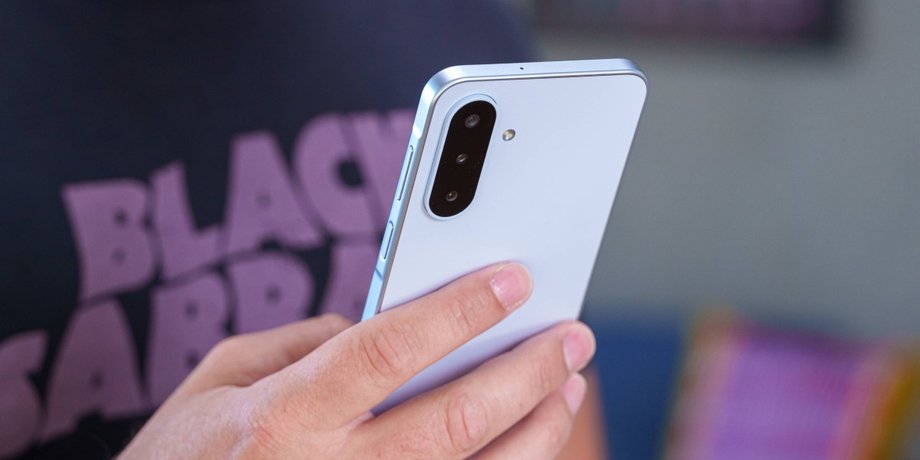 Samsung Galaxy A18 4G телефон