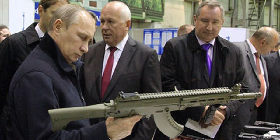 путін зі зброєю. путін з автоматом