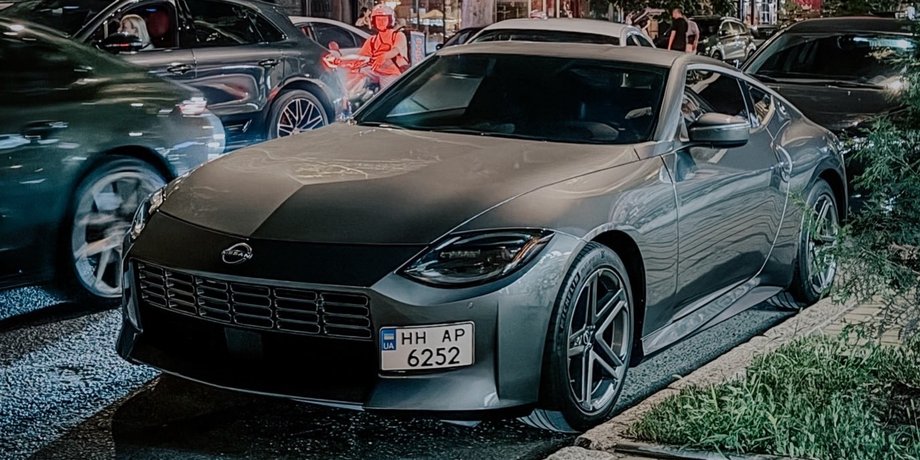 новий Nissan Z