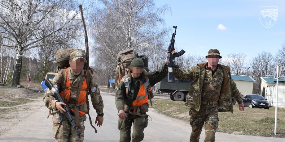 жінка в СЗГ, тести для вступу в сили спецоперацій