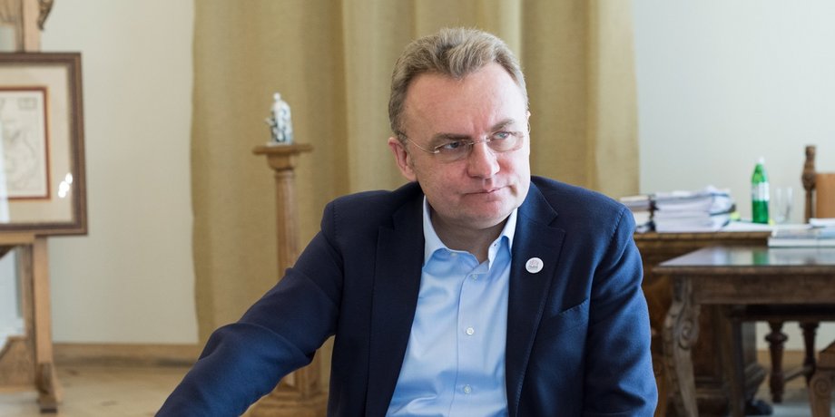 Андрій Садовий, зима у Львові, опалення у Львові, опалювальний сезон у Львові, енергокриза, обстріли інфраструктури, садова буржуйка, садова дрова