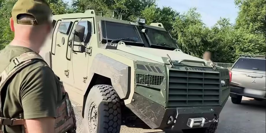 Бронемашина Senator в Україні, фото