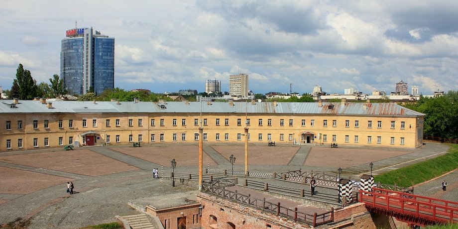 киевская крепость, аварийный ремонт, восстановление киевской башни 4, Крепость на печерске