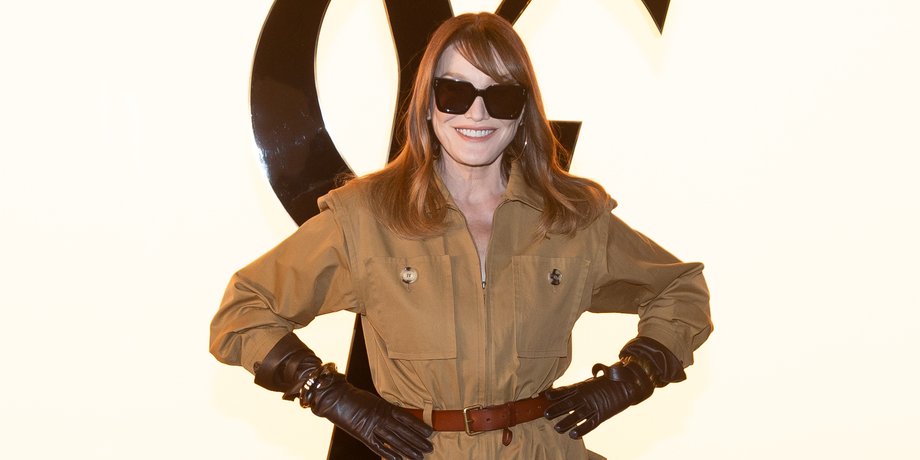 Карла Бруни, жена Николя Саркози, парижская неделя моды, показ YSL, Карла Бруни стиль, париж