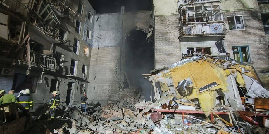 пятиэтажка, николаев пятиэтажка, обстрелы николаева, николаев ракеты