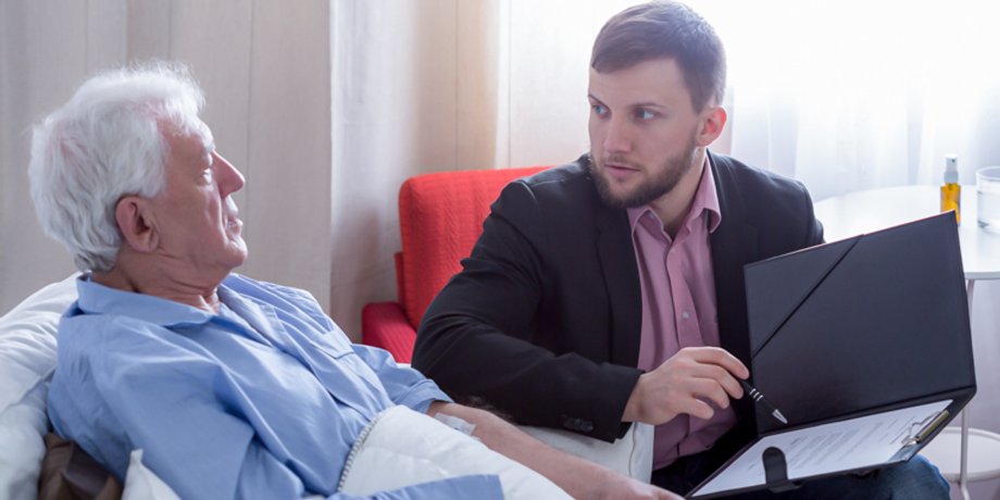 Лишил наследства, исключил из завещания, пасынок, отчим, семья, приемный ребенок, биологические дети, дети, родные