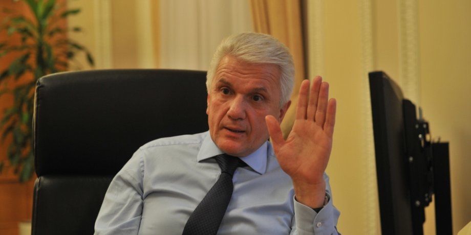 Женя Савилов