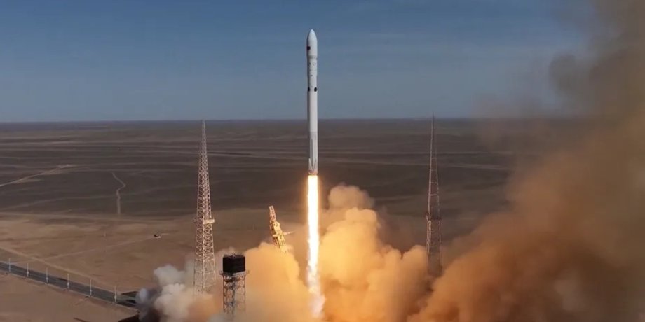 Китай уперше відправив у космос нову ракету