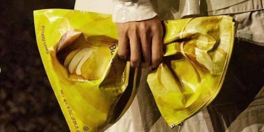 Lay's x Balenciaga Potato Chip Bag Clutch, клатч