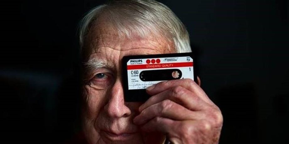 Голландія, Лу Оттенс, інженер, винахідник, аудіокасета, помер,