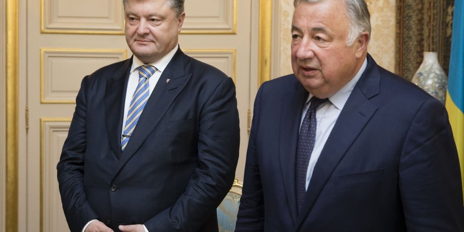 Петр Порошенко и Жерар Ларше / Фото: Пресс-служба президента